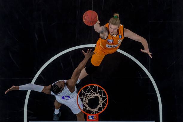 更为中国冰 更为中国冰